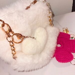 Small White n Gold Faux Fur Handbag ✨